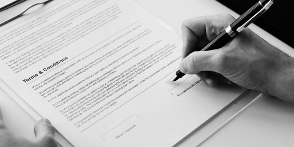 Asesoría Mercantil / Gestión Sociedades · Asesoría en Cumplimiento Normativo (Compliance)