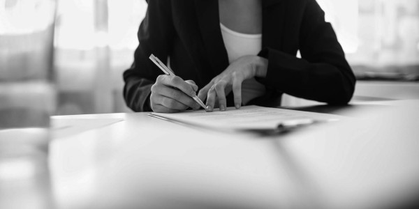 Asesoría Mercantil / Gestión Sociedades · Auditorías Legales y Due Diligence